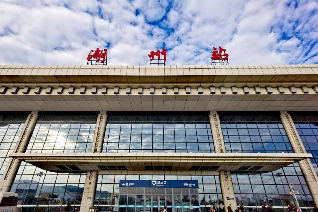 成都到湖州：货运公司电话,专线哪家好,要几天