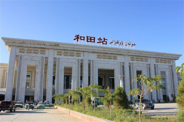 成都到和田物流专线-成都到和田物流价格-合理运输